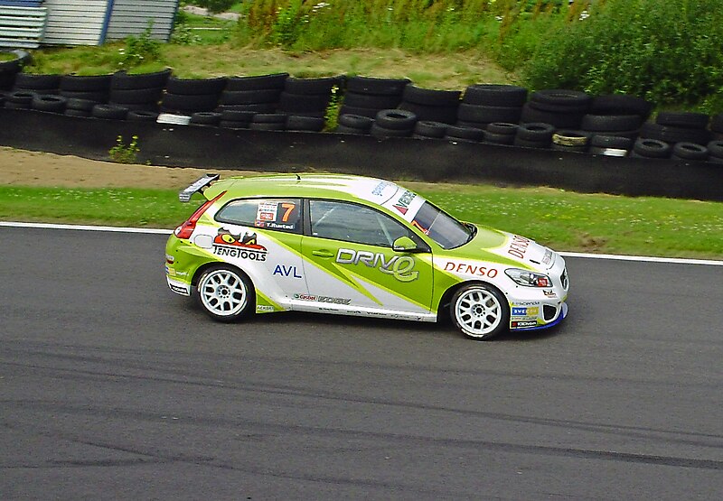 File:Tommy Rustad Volvo C30 STCC Falkenberg 2011.jpg