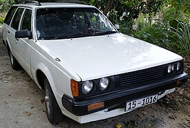 Toyota Carina Wagon KA-67 (1984).jpg