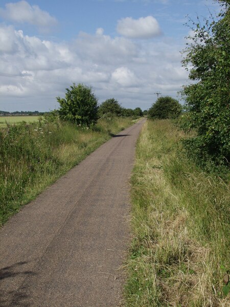 File:Trans Pennine Trail, near Swine - geograph.org.uk - 882309.jpg