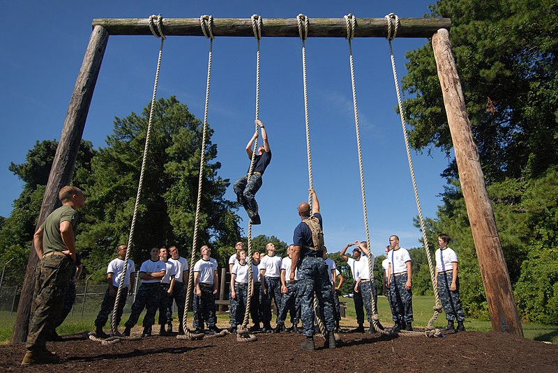 File:US Navy 110714-N-OA833-003 Plebes in the U.S. Naval Academy Class of 2015 receive rope climbing instruction at the school's obstacle course.jpg