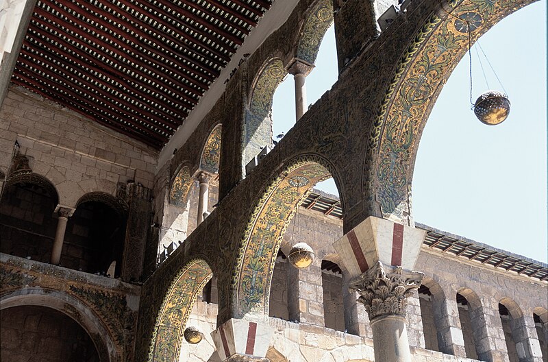 File:Umayyad Mosque, Damascus (دمشق), Syria - Detail of west portico of courtyard - PHBZ024 2016 1373 - Dumbarton Oaks.jpg