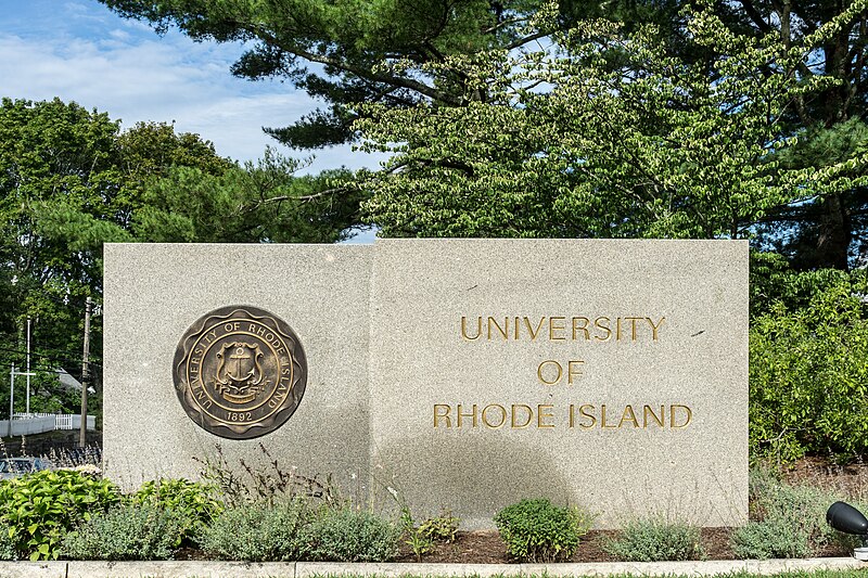 File:University of Rhode Island entrance sign.jpg