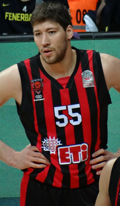 Viacheslav Kravtsov 55 Eskişehir Basket TSL 20180325 (cropped)