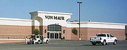 Von Maur Named 2022's No. 1 Retailer