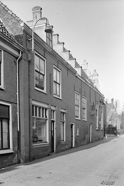 File:Voorgevel - Voorburg - 20245532 - RCE.jpg