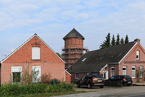 Weener - Graf-Edzard-Straße + Wasserturm 01 ies