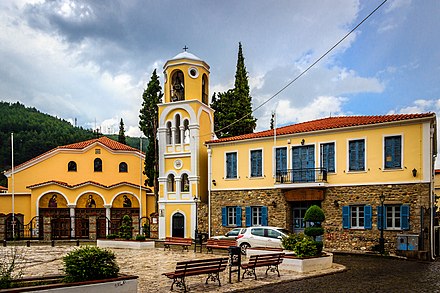 Church in Mitropoleos Square