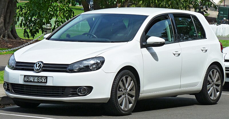 File:2009 Volkswagen Golf (5K MY10) 118TSI Comfortline 5-door hatchback (2011-11-08) 01.jpg