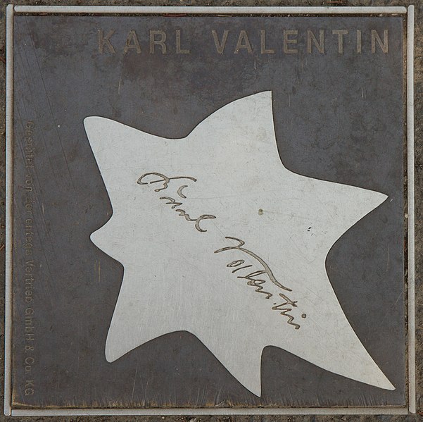File:2018-07-18 Sterne der Satire - Walk of Fame des Kabaretts Nr 29 Karl Valentin-1093.jpg