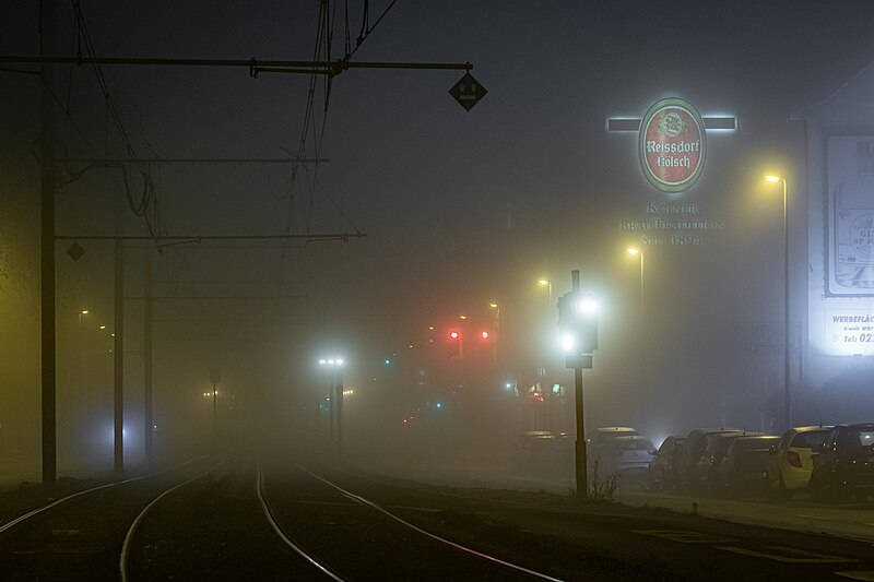 File:2020-01-20-Ehrenfeld Nebel-8306.jpg