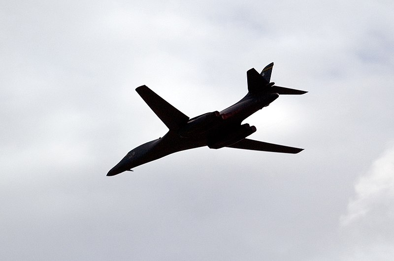 File:86-0121-EL 'Symphony of Destruction' Rockwell B-1B Lancer USAF (8349848193).jpg