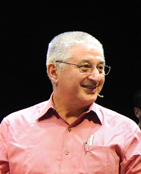 File:Adrián Paenza.jpg