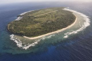 <span class="mw-page-title-main">Fais Island</span> Island in Yap, Federated States of Micronesia