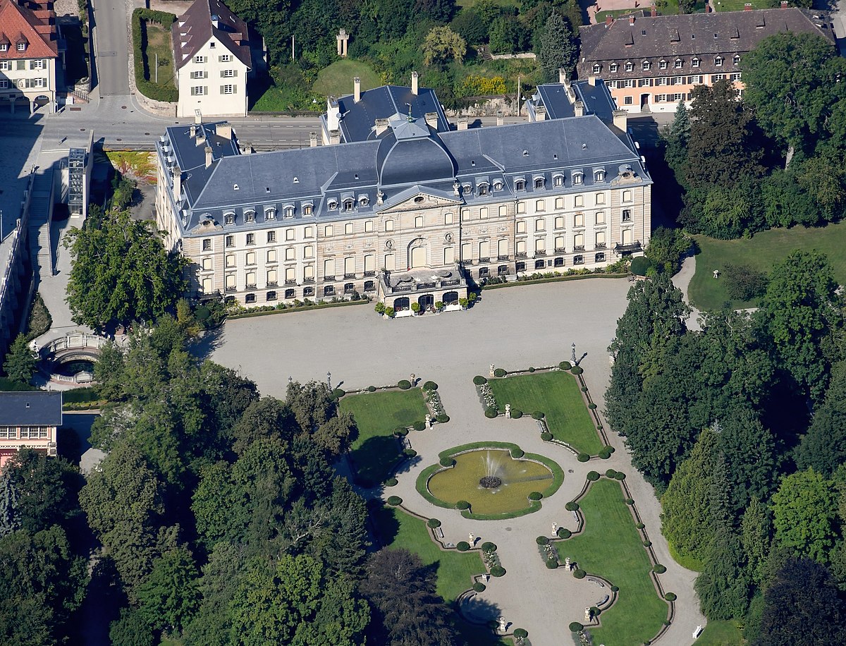 File:Aerial image of the Schloss Donaueschingen (view from the south).jpg -  Wikimedia Commons