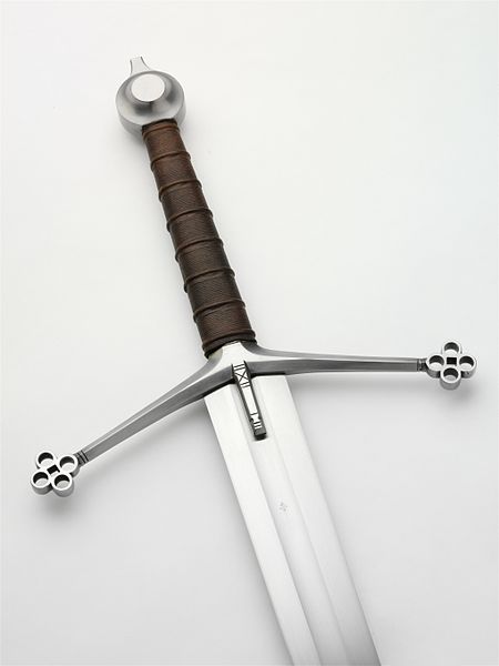 File:Albion Chieftain Medieval Sword 09 (6091904661).jpg