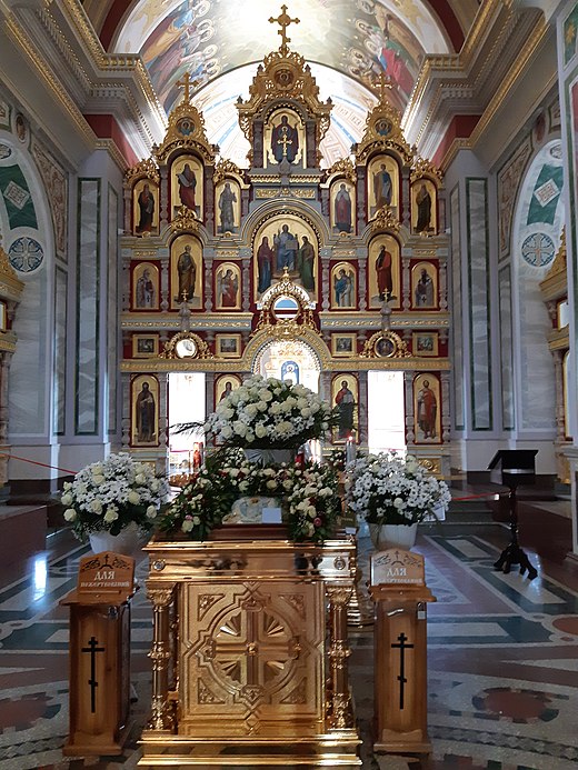 De iconostase van de Alexander Nevski-kathedraal