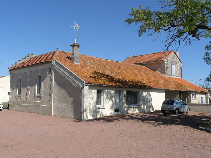 File:Allasbocage mairie2.JPG