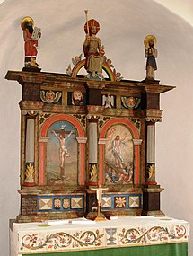 Altaruppsatsen från 1500-talet.