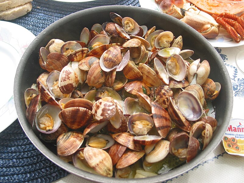 File:Amêijoas à Bulhão Pato.jpg