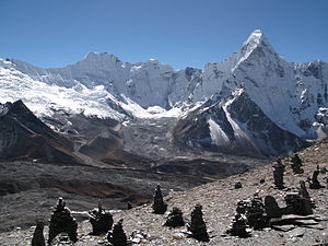 View from the north: Ombigaichen in the center of the picture, next to it Peak 6430 on the left, Ama Dablam on the right