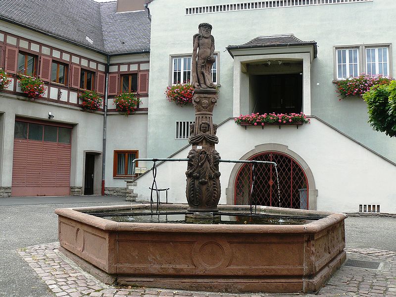 Fontaine de l'Homme sauvage