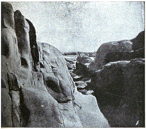 Fig. 16 : Fjord étroit près de Hangö (Finlande)