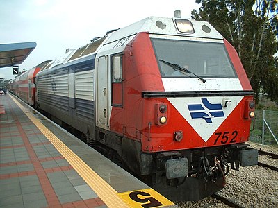 קטר מדגם JT42BW בתחנה, ינואר 2006