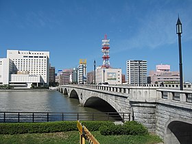 信濃川と萬代橋