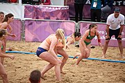 Deutsch: Beachhandball bei den Olympischen Jugendspielen 2018; Tag 6, 12. Oktober 2018; Mädchen, Hauptrundenspiel – Ungarn-Niederlande 2:1 English: Beach handball at the 2018 Summer Youth Olympics at 12 October 2018 – Girls Main Round – Hungary-Netherlands 2:1