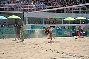 Deutsch: Beachvolleyball bei den Olympischen Jugendspielen 2018; Tag 11, 17. Oktober 2018; Jungen, Spiel um Platz 3 – Argentinien-Ungarn 2:0 (21–15/21–15) English: Beach volleyball at the 2018 Summer Youth Olympics at 17 October 2018 – Bronze Medal Match – Argentina-Hungary 2:0 (21–15/21–15)