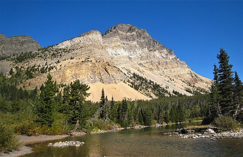 File:Bear Mountain, Mokowanis River.jpg