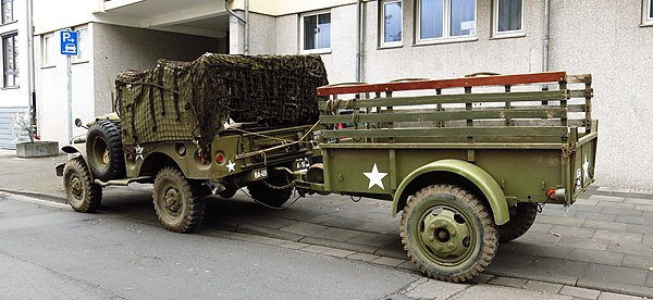 The "Ben Hur" 1-ton, 2-wheel cargo-trailer was frequently mated to the WC series trucks.