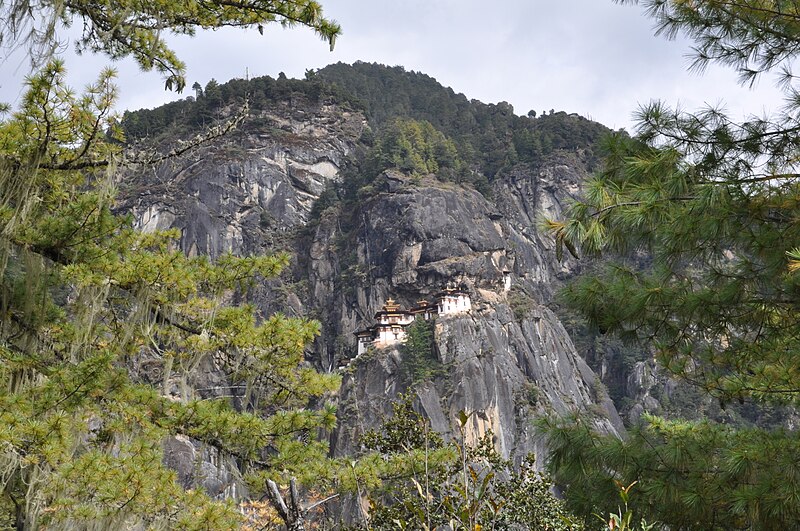 File:Bhutan okt-nov 2010. LW.jpg