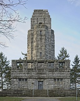 Bismarckturm am Sonnenaufgang Hof 20191230