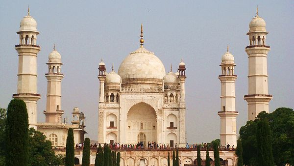 Bibi Ka Maqbara in Aurangabad