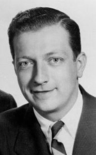 <span class="mw-page-title-main">Bob Elliott (comedian)</span> American comedian