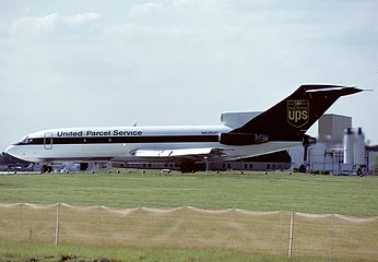 'n UPS Boeing 727-100 in Louisville, Kentucky, 1991