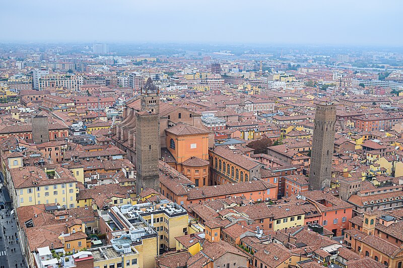 File:Bologna - Portico della cattedrale di San Pietro - 2023-09-09 18-09-17 001.jpg