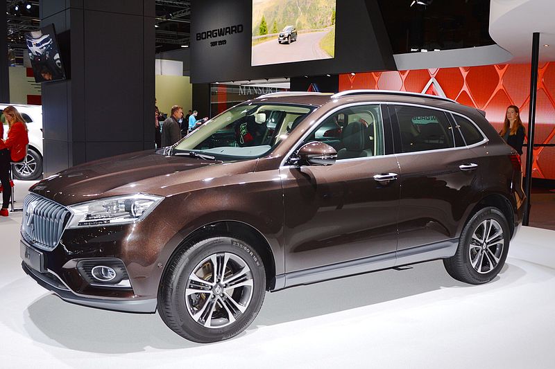 ** Borgward ** 800px-Borgward_BX7_at_IAA_2015._Spielvogel1