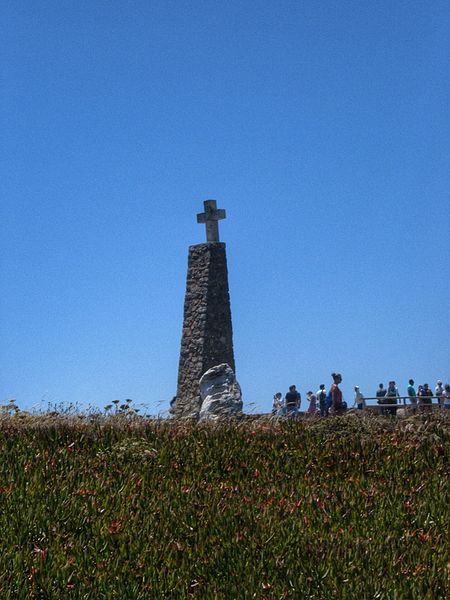 File:Cabo da Roca Lighthouse (14457896608).jpg