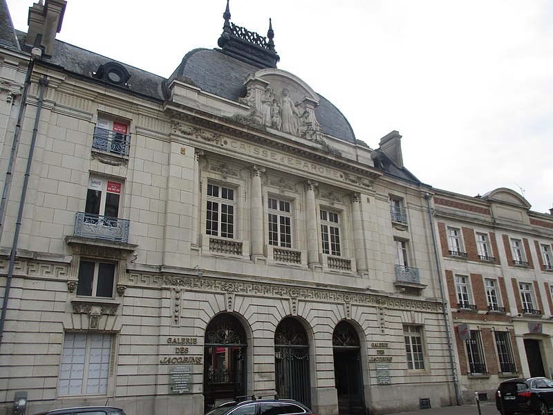 File:Caisse d'épargne Amiens.jpg