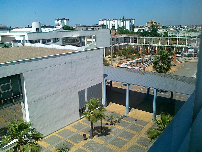 File:Campus Jerez23052013476.jpg