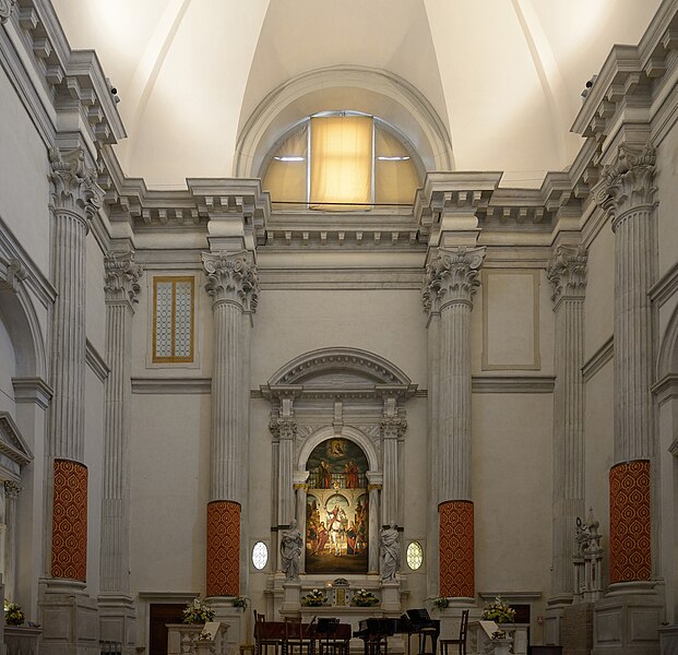 File:Chiesa di San Vidal a Venezia interno 2013.jpg