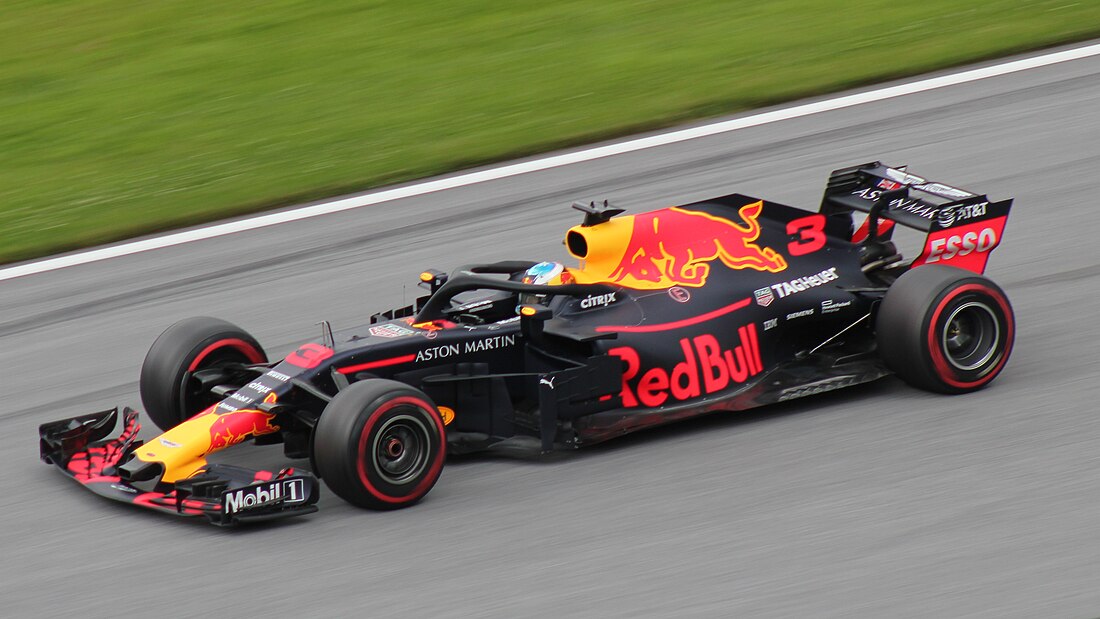 Red Bull RB14