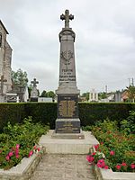 Monument aux morts[77]