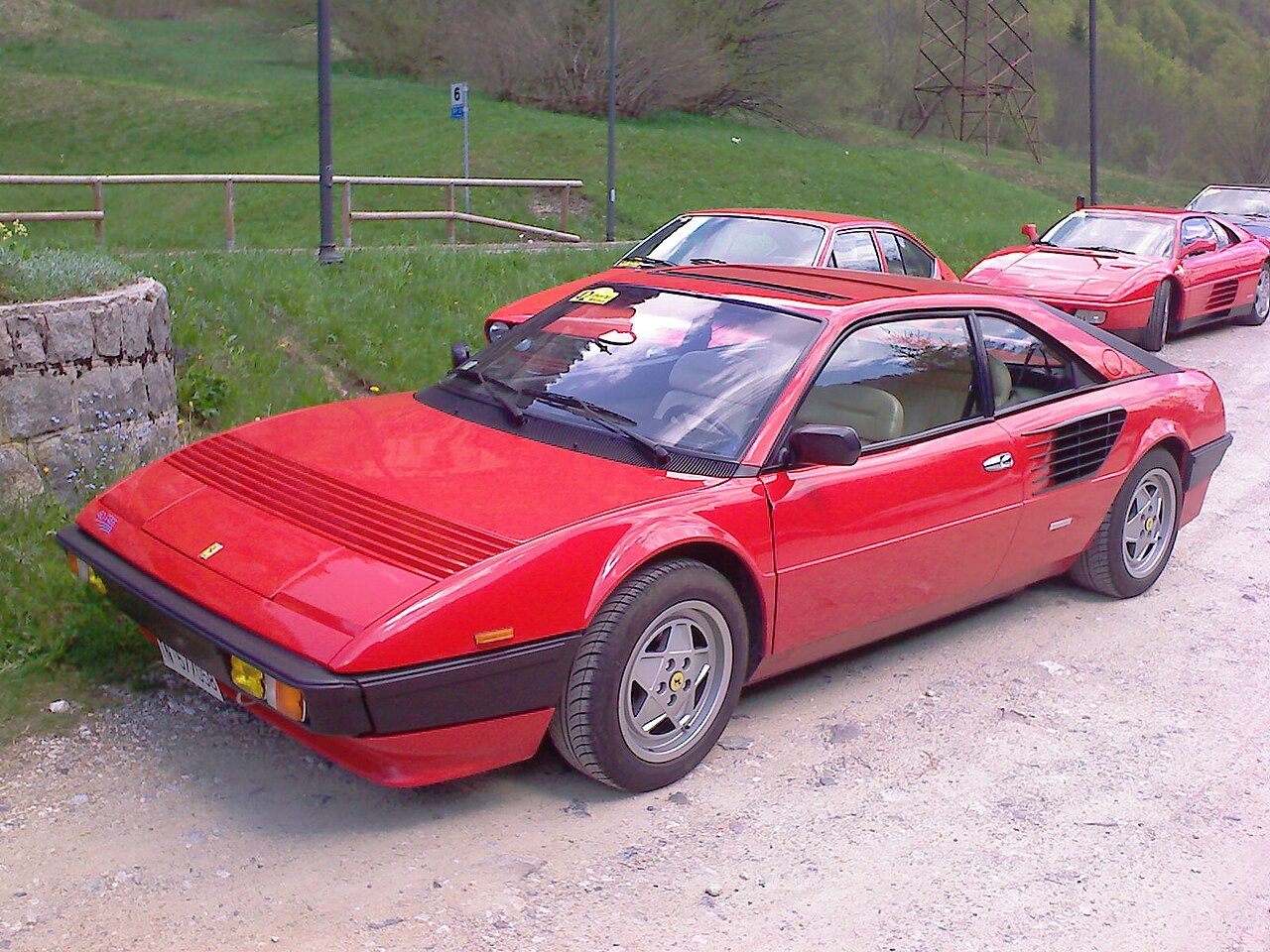 Image of Ferrari Mondial 8 front left