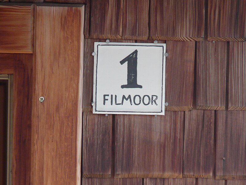 File:Filmoor-Standschuetzenhuette4.jpg