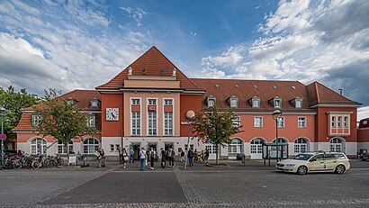 So kommt man zu Bahnhof Frankfurt (oder) mit den Öffentlichen - Mehr zum Ort Hier