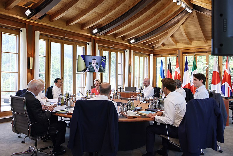 File:Fumio Kishida attended a roundtable meeting on Day 2 of the G7 Schloss Elmau Summit (3).jpg