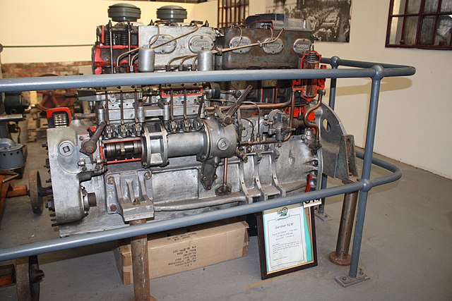 A Sectioned 6LW of 1961 at the Anson Engine Museum from a Bristol Commercial Vehicles bus.